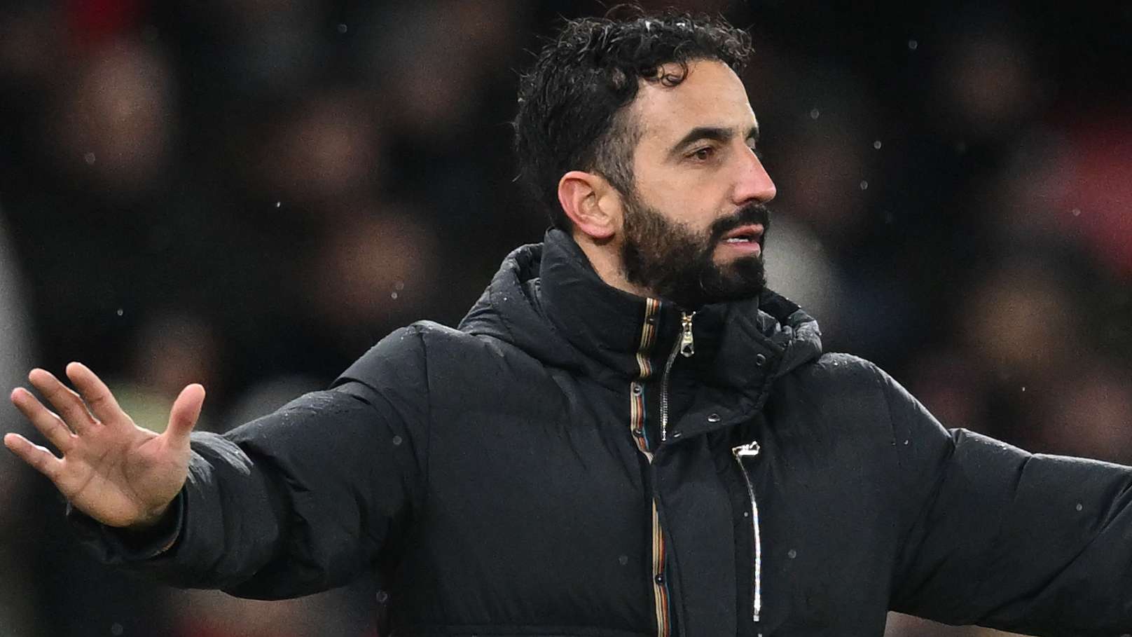 保护青少年脊柱健康：筛查与矫正的重要性探讨